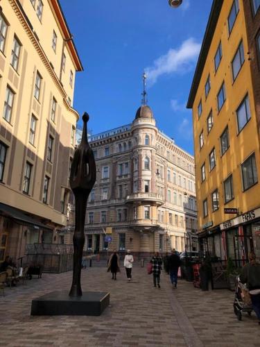 Iso Roobertinkatu A - Picturesque Area in Helsinki Center Apartment