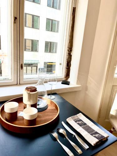 Iso Roobertinkatu A - Picturesque Area in Helsinki Center Apartment in Ullanlinna
