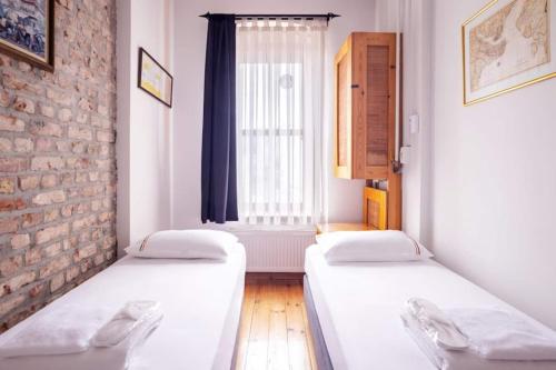 Authentic Galata Tower Central 2BD2Bath Home #411 - image 6