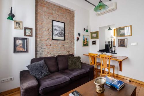 Authentic Galata Tower Central 2BD2Bath Home #411 - image 3