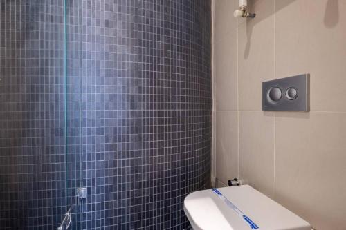 Galata Tower 2BD2Bath Authentic Gem! #412 - image 3
