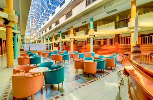 Pub/lounge, SBH Crystal Beach Hotel & Suites in Fuerteventura