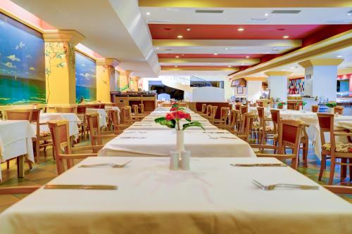 Restaurang, SBH Crystal Beach Hotel & Suites in Fuerteventura