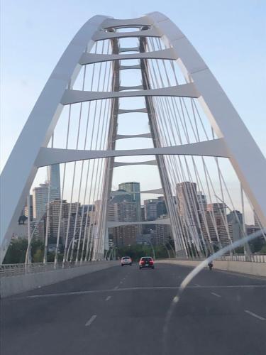 Private Rooms in a 2 Bedroom Condo Downtown Central Edmonton Non Smoking in Edmonton (AB)