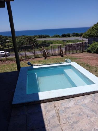 Oceans Rise 10-Sleeper Coastal Family Home in Pumula, KZN South Coast in Pumula