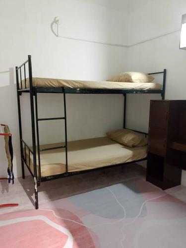 Tipika Guest House - di Pasir Pekan sempadan 3 Daerah KB, Pasir Mas & Tumpat in Wakaf Bharu