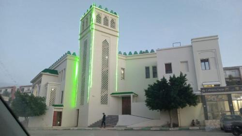 Appartement Familial Pres d'aeroport Ibn Batouta Tanger in Boukhalef