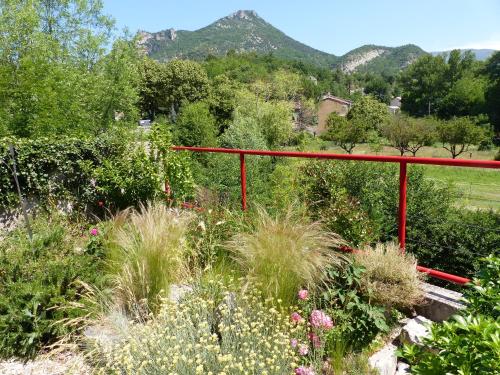 Erkély/terasz, Auberge de Trente Pas in Saint-Ferreol-Trente-Pas