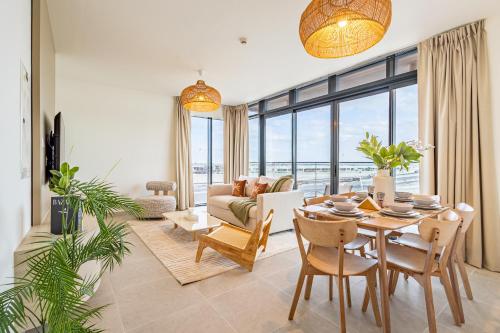 Unique Luxury - Saadiyat 2 BDR - Designer's Dream - 5 min walk from NYU - 5 min from Louvre, Zayed M – khách sạn tại Đảo Saadiyat