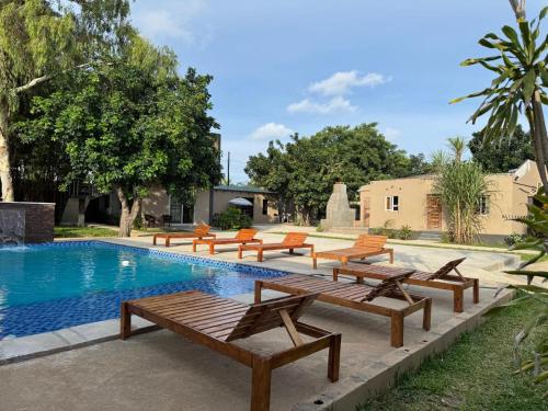 Bassein, Comfort Inn Guest House in Maputo