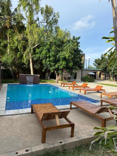 Bassein, Comfort Inn Guest House in Maputo