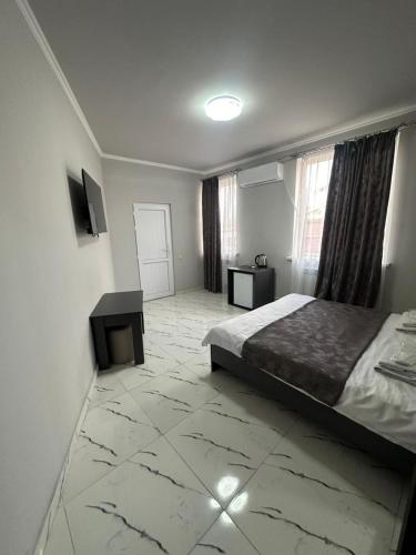 Red Family Hotel in Vagharshapat