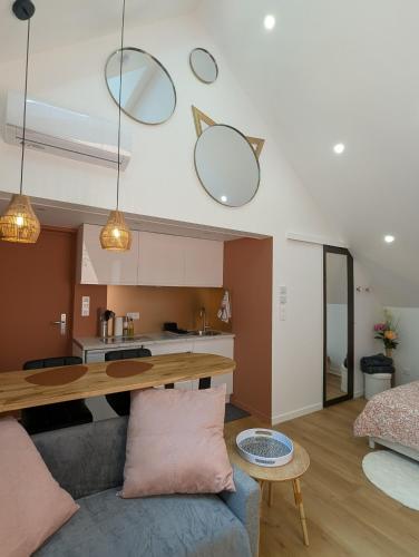 La Suite - Résidence Chez Gally à Angers (La Suite - Residence Chez Gally a Angers) in Les Ponts-de-Ce