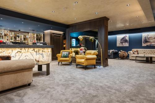 高級豪華高山度假村 (Premier Luxury Mountain Resort) in 班斯克