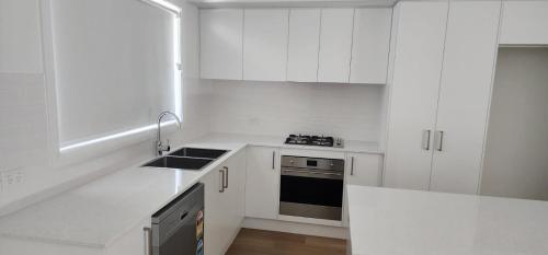 Room In Dubbo With Queens Beds in Dubbo