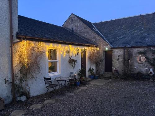 Midkinleith Farm Holiday Cottage - image 13