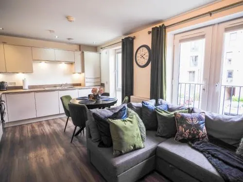 Chic&Cozy Edinburgh Escape photo 2