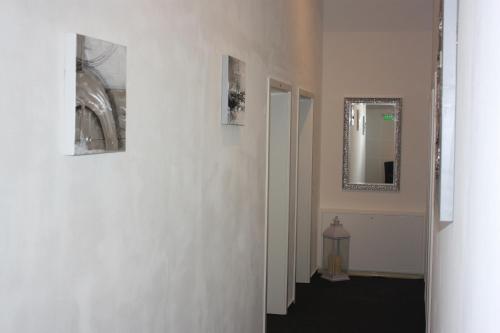 Iekārtas, Zur Lahnbrucke in Lahntal