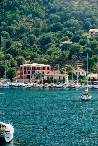 Asterida - Accommodation - Sivota