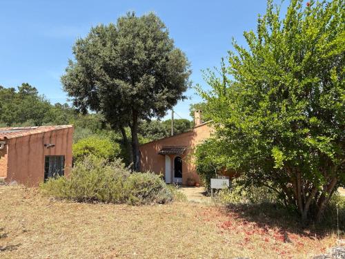 花園, Charming house in the heart of the green Provence in 高咸斯