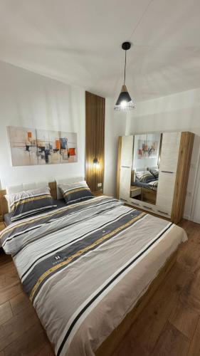 Apartment with City View