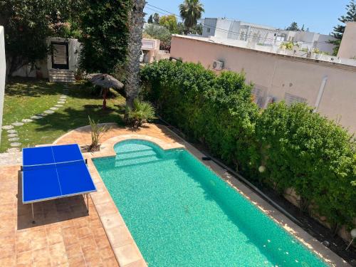 Villa des reves piscine jardin – khách sạn tại La Soukra