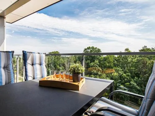 Prora - Dachgeschoss-Apartment mit Strandkorb am Strand- Ausblick in Binz, Deutschland