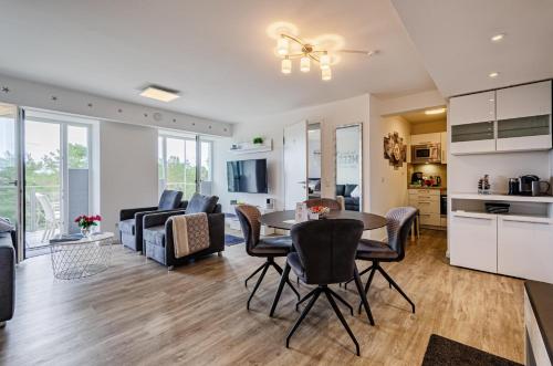 Prora - Apartment mit Waschmaschine - Auszeit – khách sạn tại Prora