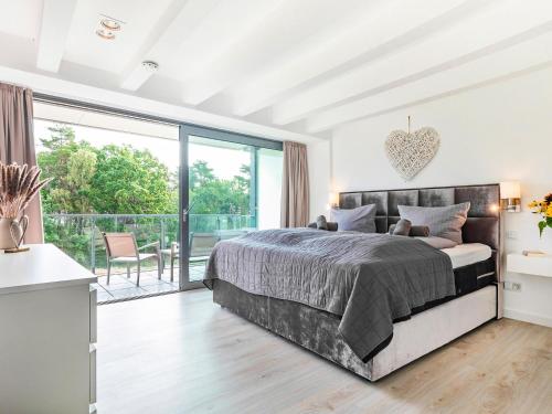 Prora - Ferienwohnung mit 2 Balkonen - Kapitanskajute in Prora
