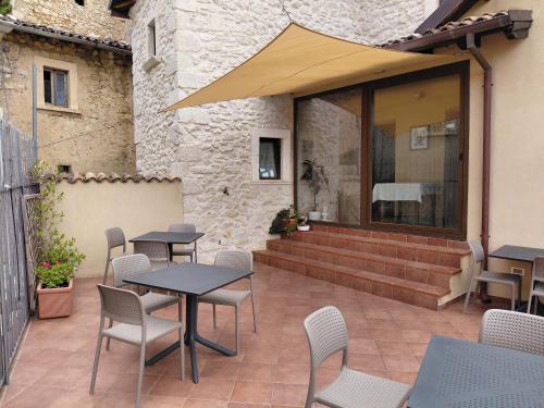 Vaade, Castello di Fagnano -Albergo Diffuso & SPA in Fagnano Alto