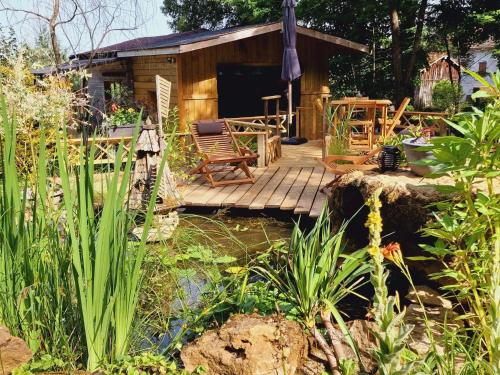 Viesnīcas āriene, Petit chalet 4 personnes bain nordique in Conflandey