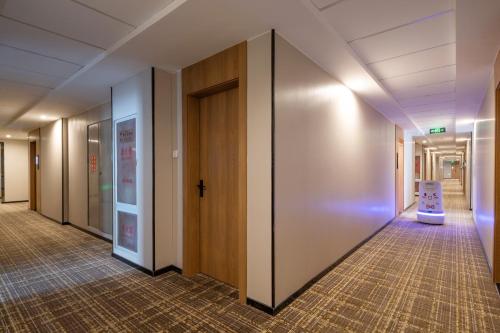 City Garden Hotel Beijing Yanqing Wanda Plaza Jingzhang Road North Station Branch in Yanqing