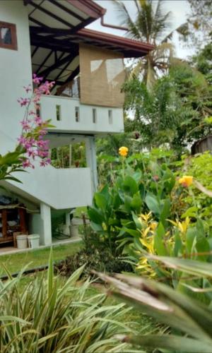 Vidisa Villas in Hikkaduwa