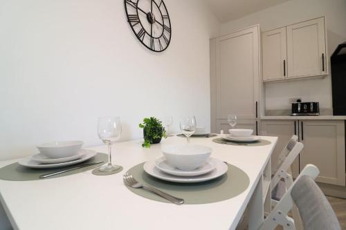 設施, Modern 2 Bedroom Cottage Flat in 艾瑟
