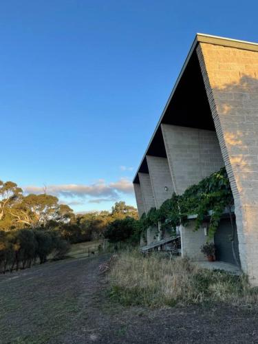 Sampson Retreat in Myponga Beach