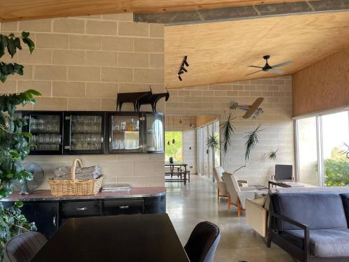 Sampson Retreat in Myponga Beach