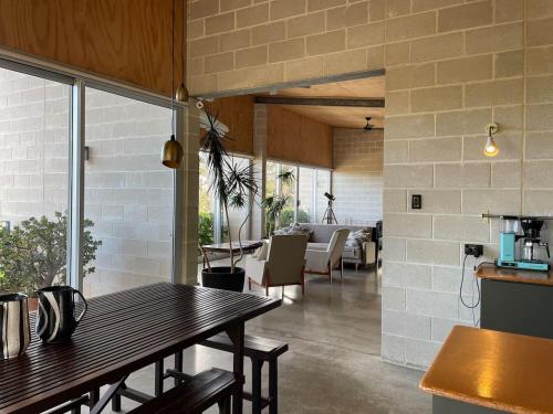 Sampson Retreat in Myponga Beach
