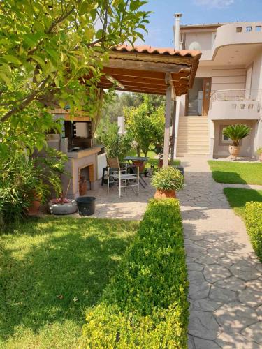 Εξοχικό Σταμάτη (Εξοχικο Σταματη) in Longos Aegio