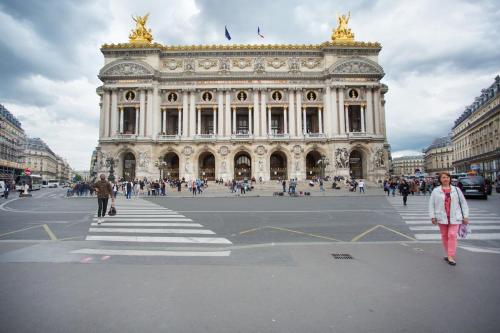 Sublim and design apartement Place Vendome - image 2