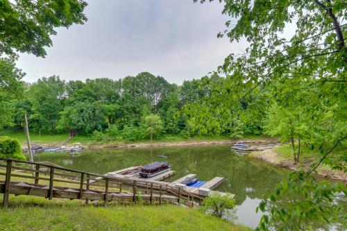 Barren River Lake Home w/ Boat Dock + Grill!