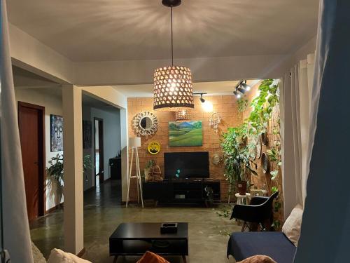 Beautiful house in Manguinhos next to Porto da Barra – khách sạn tại Ponta de Manguinhos