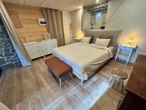 Chalet - video projecteur et terrasse - proche ski in Saint-Jeoire