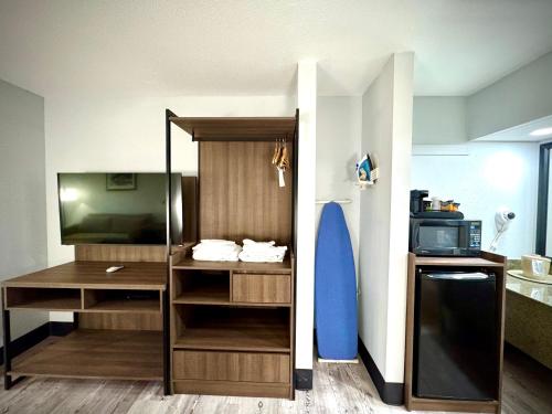 Super 8 by Wyndham Clovis - image 10