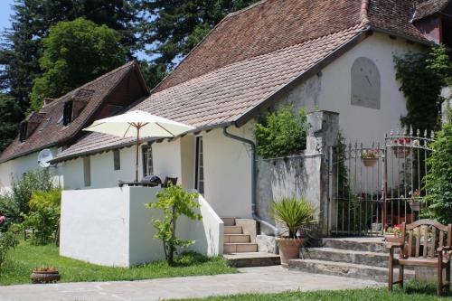 Terrace Cottage at Domaine Lavie - A Cosy Retreat for Two near Salies-de-Béarn - Location saisonnière - Salies-de-Béarn