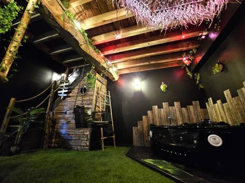 Secret Love Garden love room & spa privé gîte à louer Optevoz