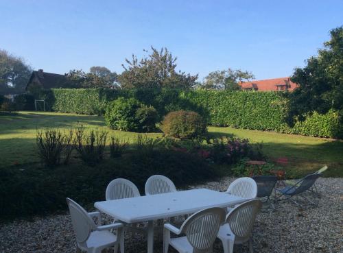 Les Noisettes Sauvages proche Etretat in Villainville