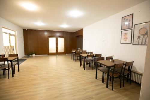 Iekārtas, Business Hotel Dernbach in Dernbach (Westerwald)