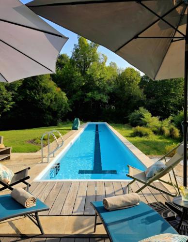 La Maison aux pieds des Pyrénées - Piscine d'exception de 25m (La Maison aux pieds des Pyrenees - Piscine d'exception de 25m) in Livron