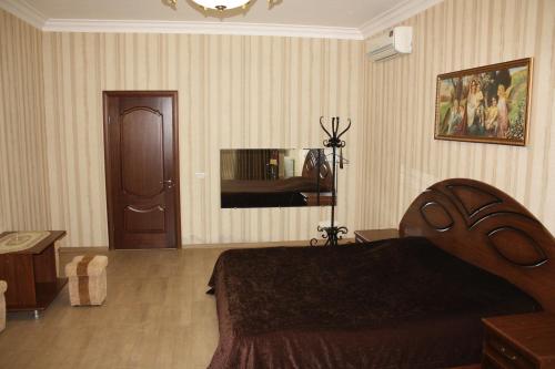 Guest House on Idarova 16 - image 8