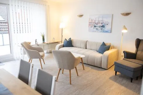 Neu renoviertes Luxus Penthouse mit Dachterrasse und Parkplatz in Bestlage in Büsum, Deutschland